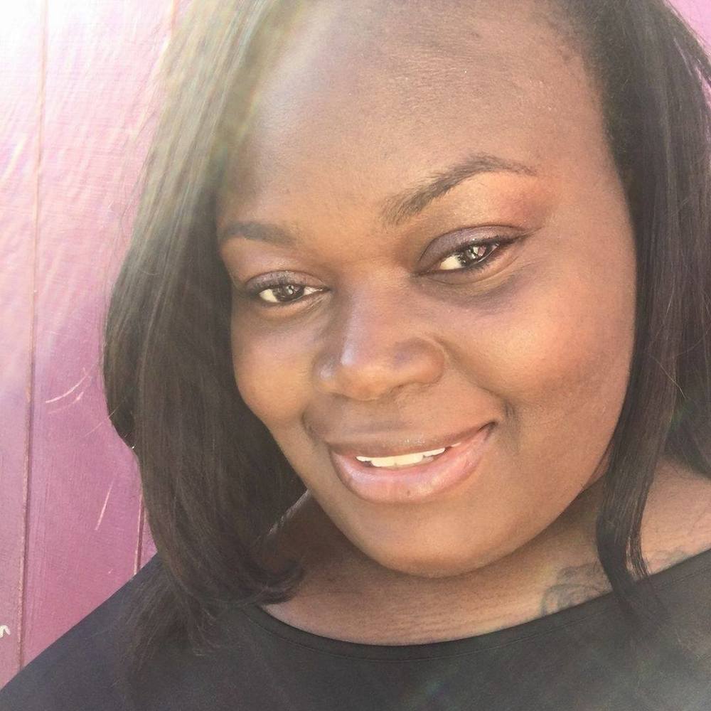 Meet your Posher, Monique